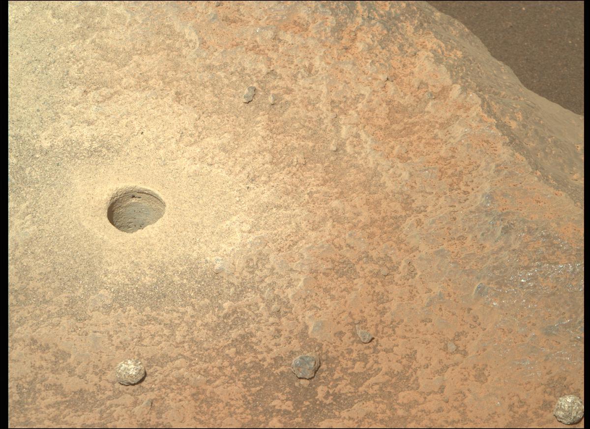 This image was taken by MCZ_RIGHT onboard NASA's Mars rover Perseverance on Sol 339