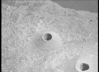 View image taken on Mars, Mars Perseverance Sol 340: Right Mastcam-Z Camera