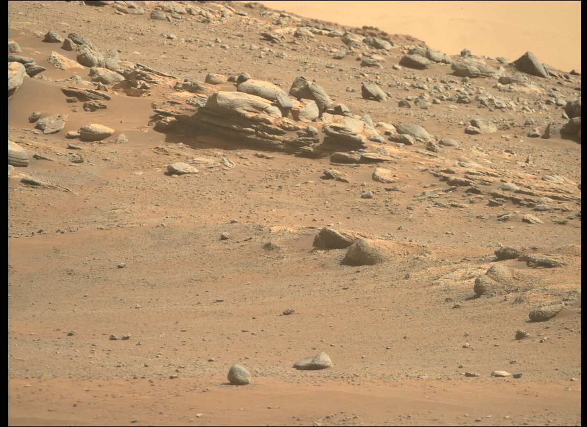 This image was taken by MCZ_RIGHT onboard NASA's Mars rover Perseverance on Sol 342