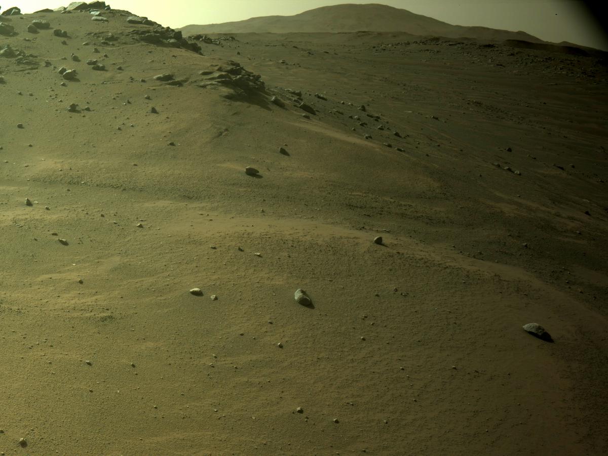 This image was taken by NAVCAM_RIGHT onboard NASA's Mars rover Perseverance on Sol 343