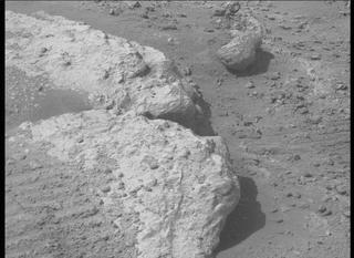 View image taken on Mars, Mars Perseverance Sol 343: Left Mastcam-Z Camera