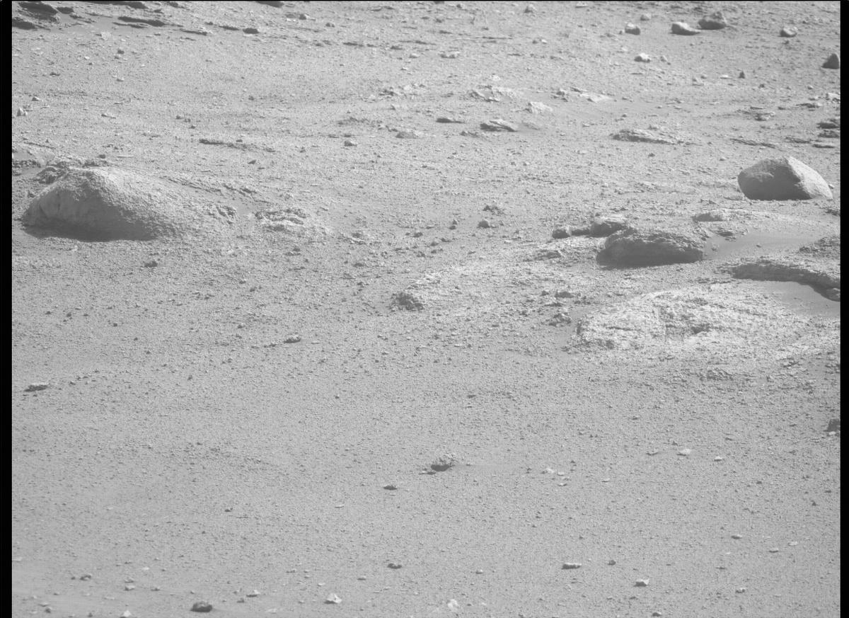 This image was taken by MCZ_RIGHT onboard NASA's Mars rover Perseverance on Sol 343