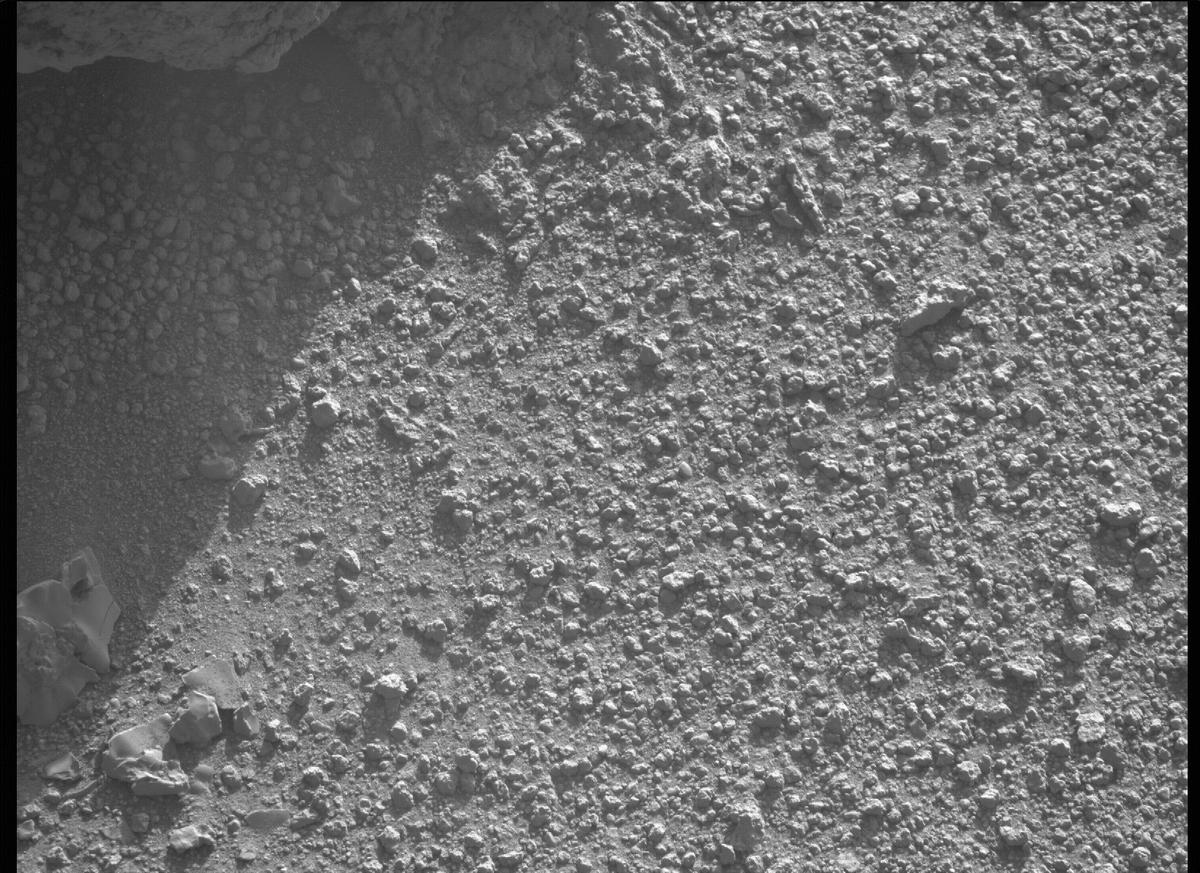 This image was taken by MCZ_RIGHT onboard NASA's Mars rover Perseverance on Sol 343