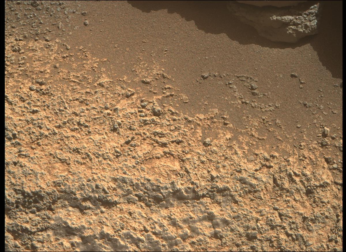 This image was taken by MCZ_RIGHT onboard NASA's Mars rover Perseverance on Sol 345