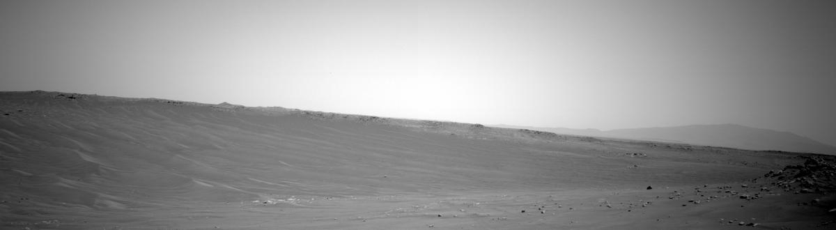 This image was taken by NAVCAM_LEFT onboard NASA's Mars rover Perseverance on Sol 346