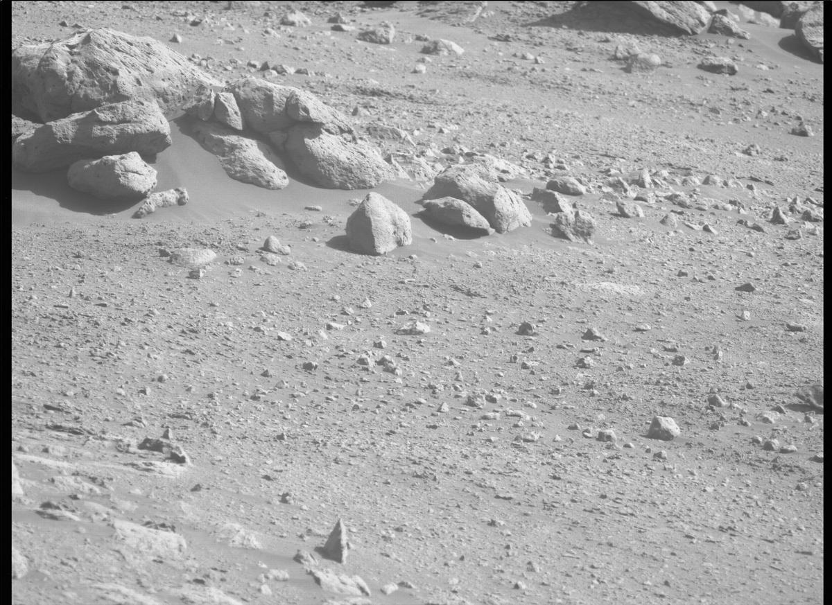 This image was taken by MCZ_LEFT onboard NASA's Mars rover Perseverance on Sol 349