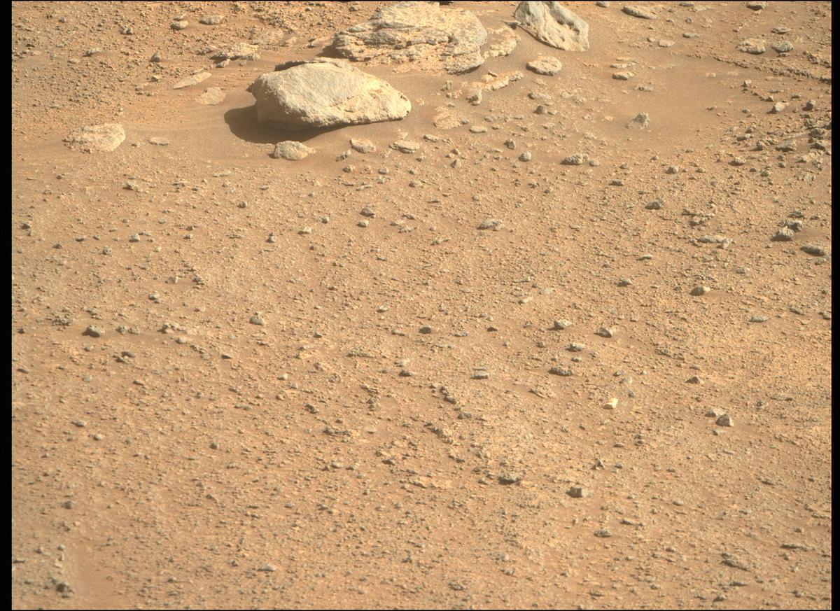 This image was taken by MCZ_RIGHT onboard NASA's Mars rover Perseverance on Sol 349