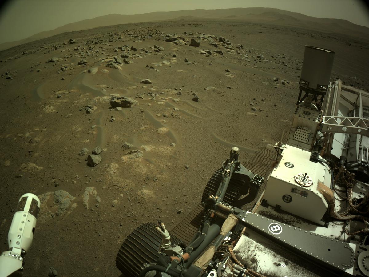 This image was taken by NAVCAM_RIGHT onboard NASA's Mars rover Perseverance on Sol 353