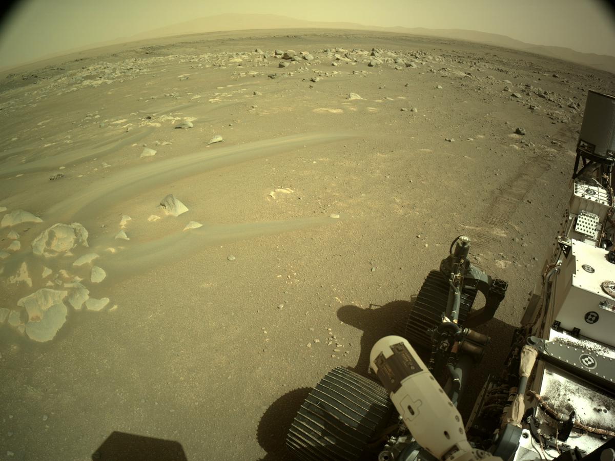 This image was taken by NAVCAM_LEFT onboard NASA's Mars rover Perseverance on Sol 354