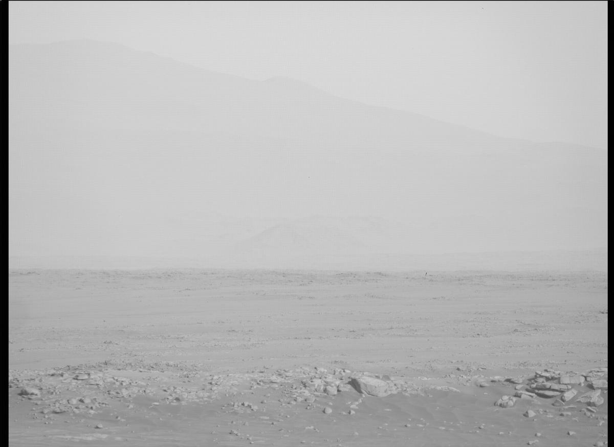 This image was taken by MCZ_RIGHT onboard NASA's Mars rover Perseverance on Sol 354