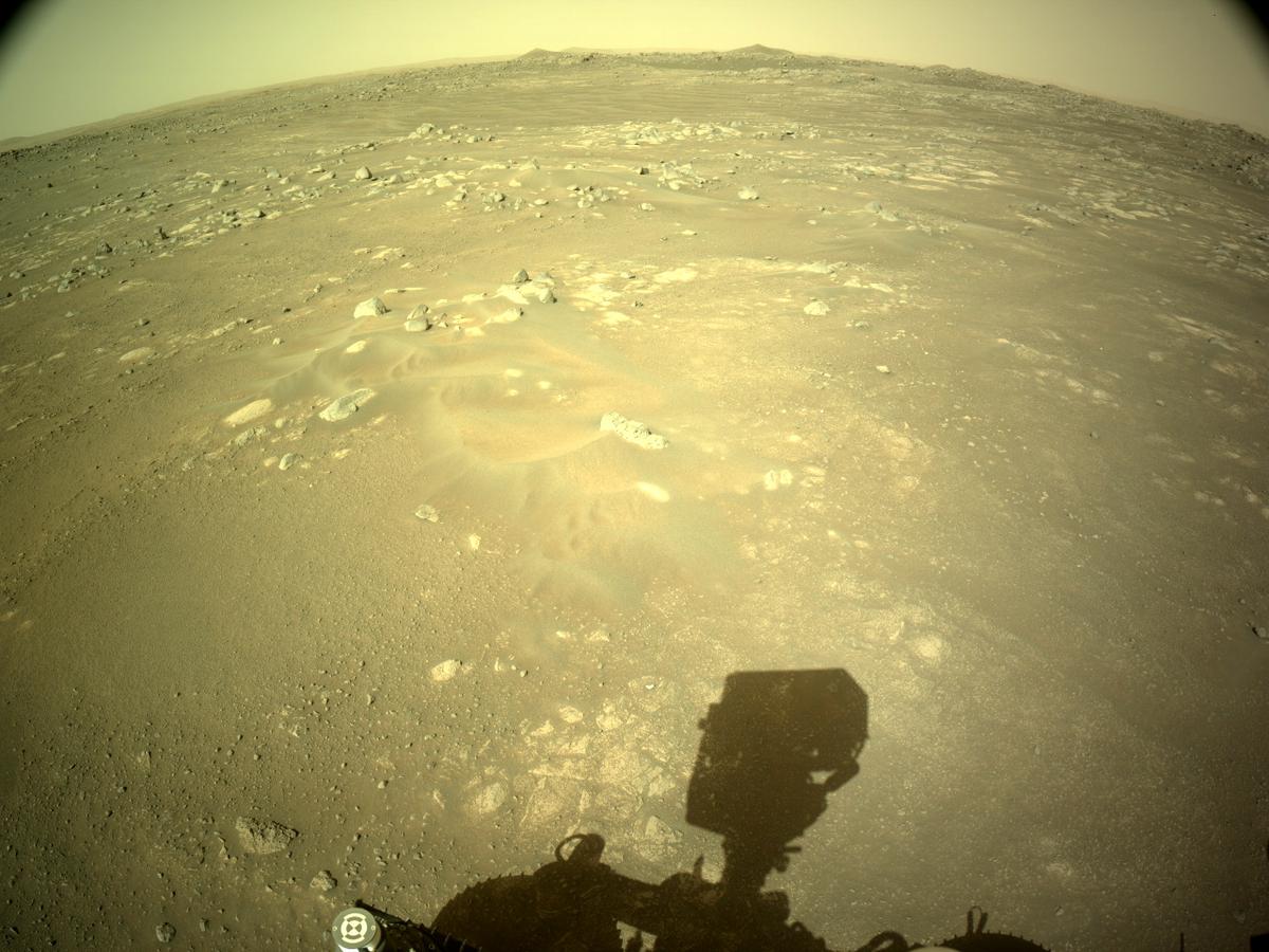 This image was taken by NAVCAM_RIGHT onboard NASA's Mars rover Perseverance on Sol 355