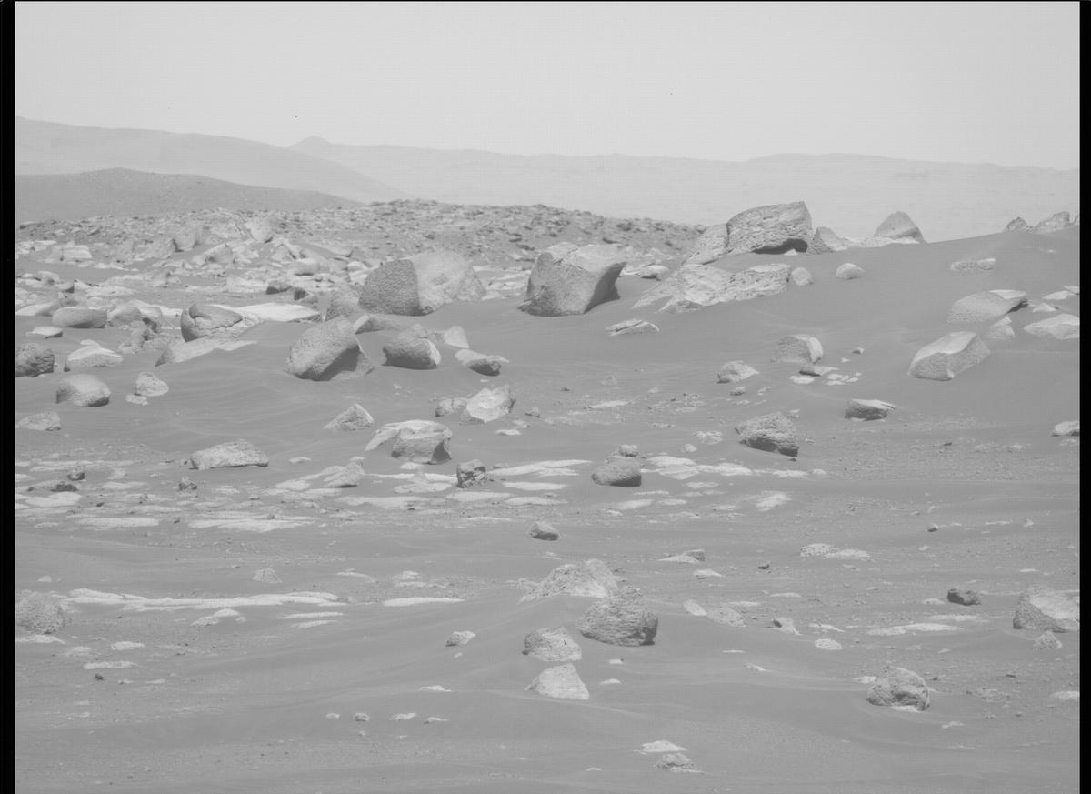 This image was taken by MCZ_LEFT onboard NASA's Mars rover Perseverance on Sol 357