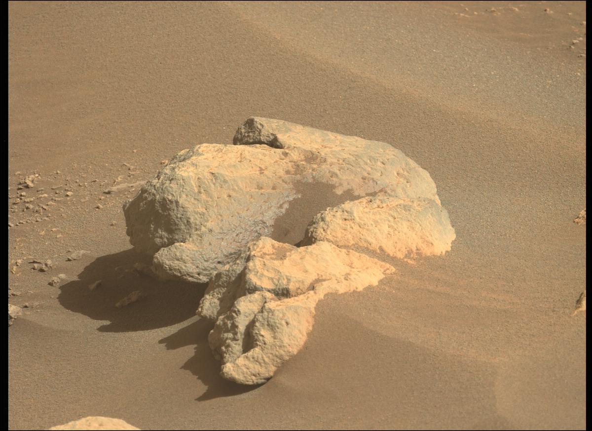 This image was taken by MCZ_LEFT onboard NASA's Mars rover Perseverance on Sol 357