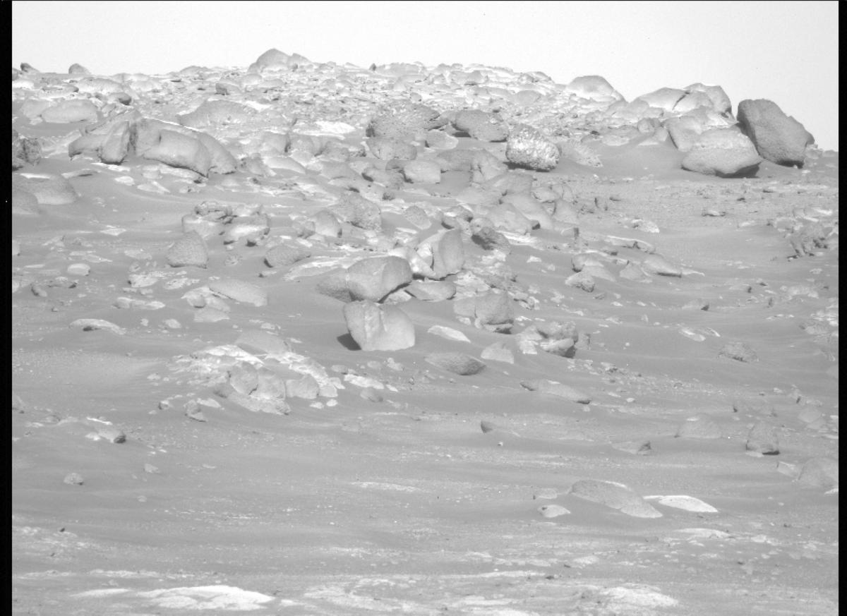 This image was taken by MCZ_LEFT onboard NASA's Mars rover Perseverance on Sol 357