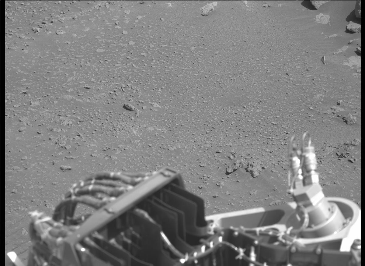 This image was taken by MCZ_RIGHT onboard NASA's Mars rover Perseverance on Sol 364