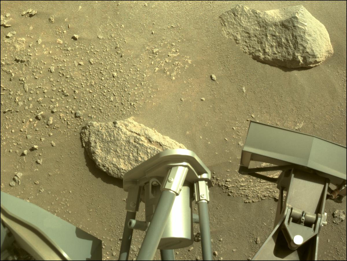 This image was taken by NAVCAM_LEFT onboard NASA's Mars rover Perseverance on Sol 367