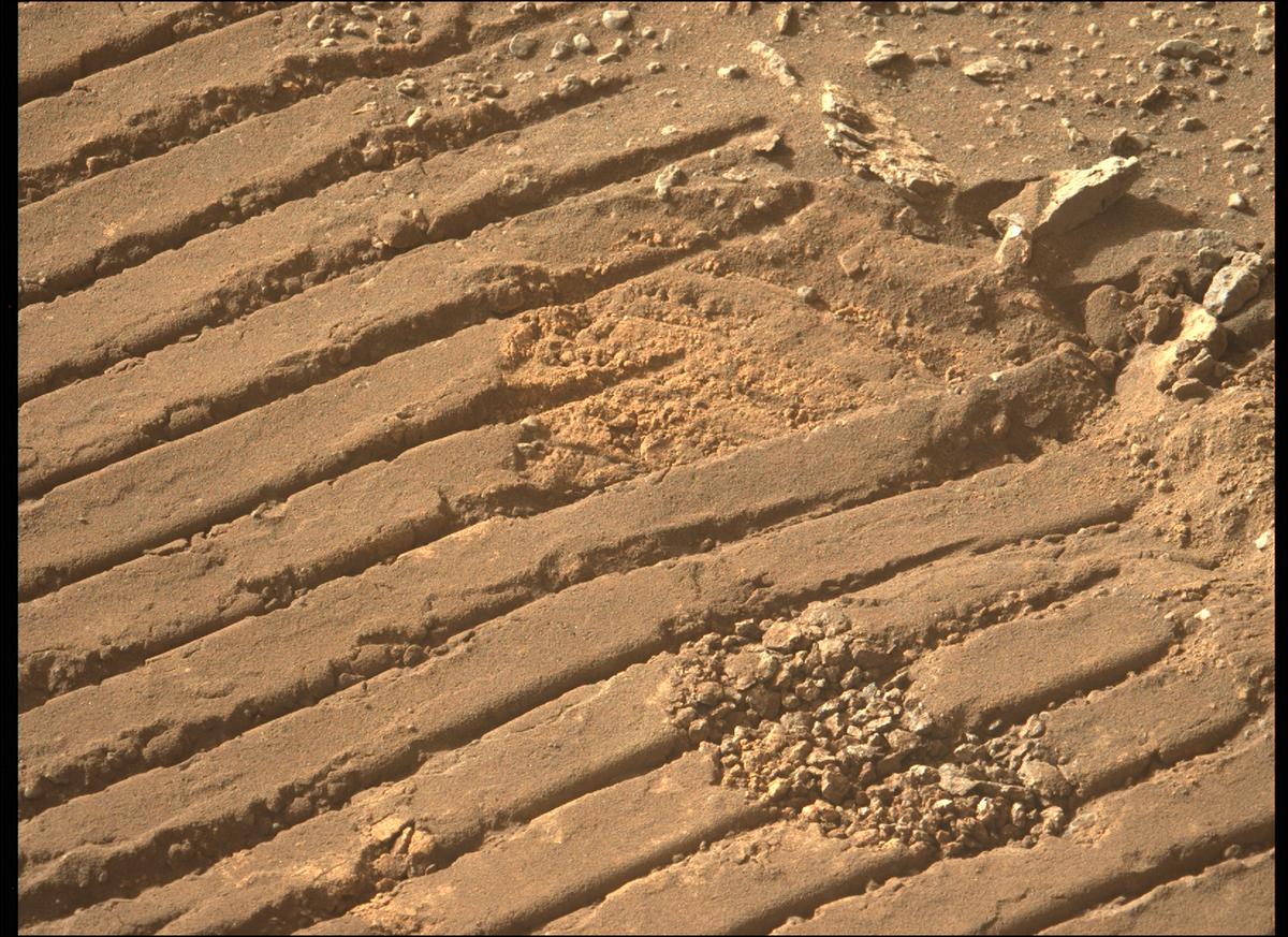 This image was taken by MCZ_LEFT onboard NASA's Mars rover Perseverance on Sol 367