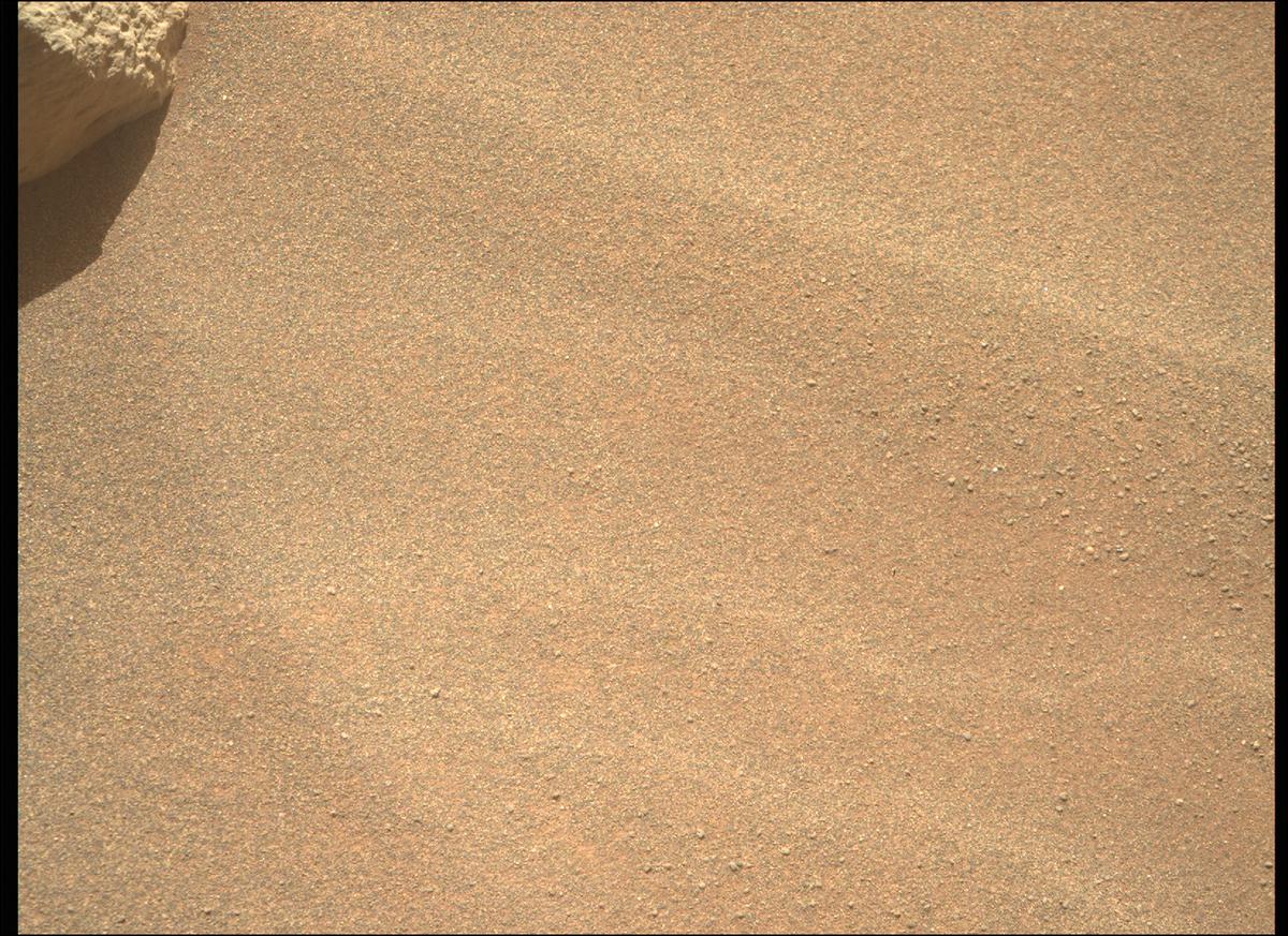 This image was taken by MCZ_RIGHT onboard NASA's Mars rover Perseverance on Sol 367