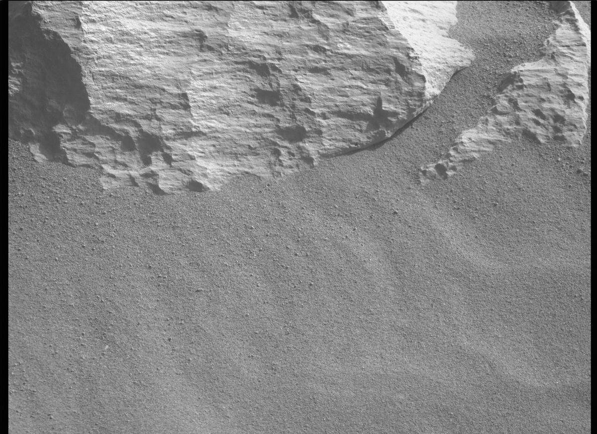 This image was taken by MCZ_RIGHT onboard NASA's Mars rover Perseverance on Sol 367