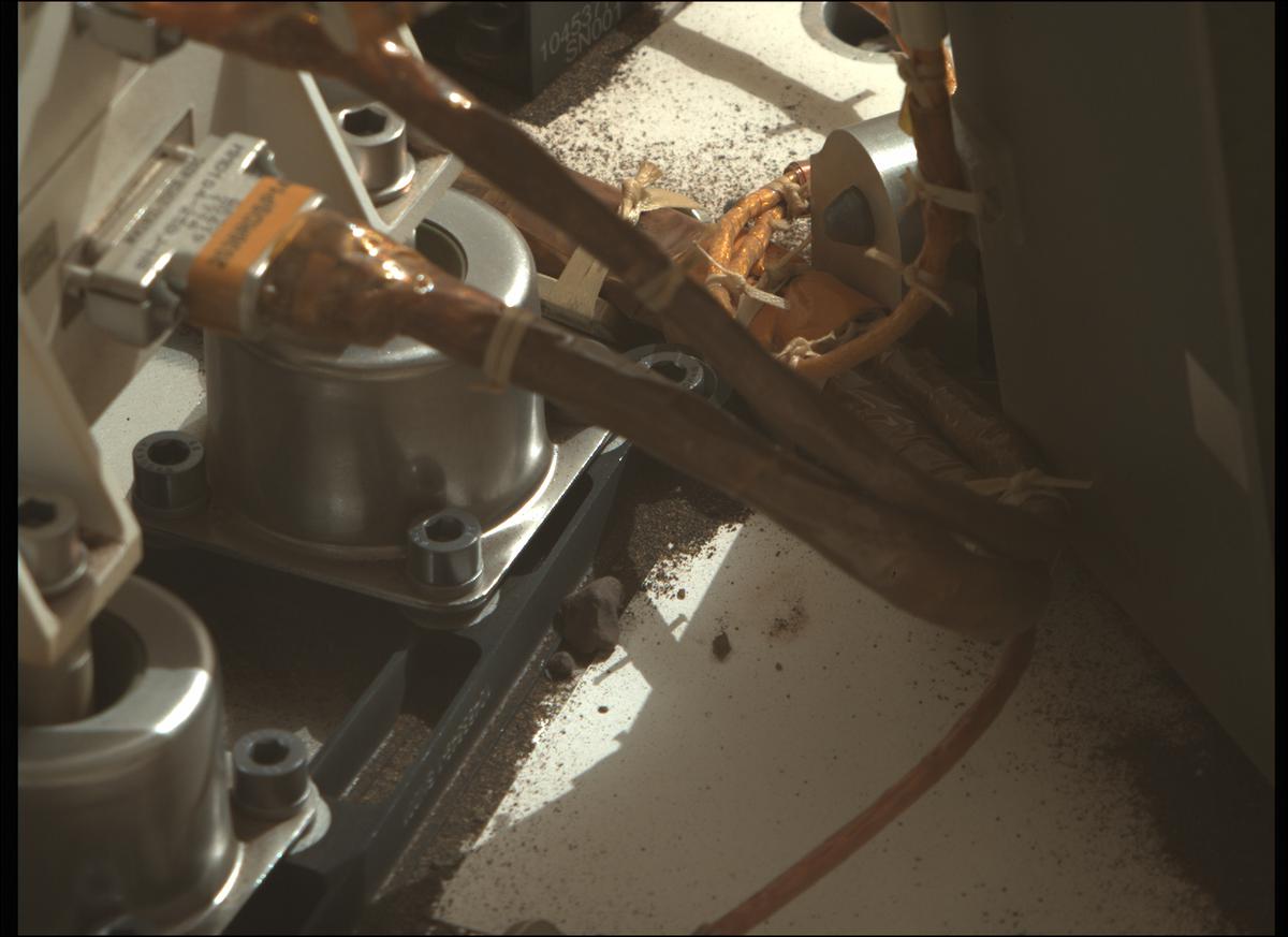 This image was taken by MCZ_RIGHT onboard NASA's Mars rover Perseverance on Sol 368