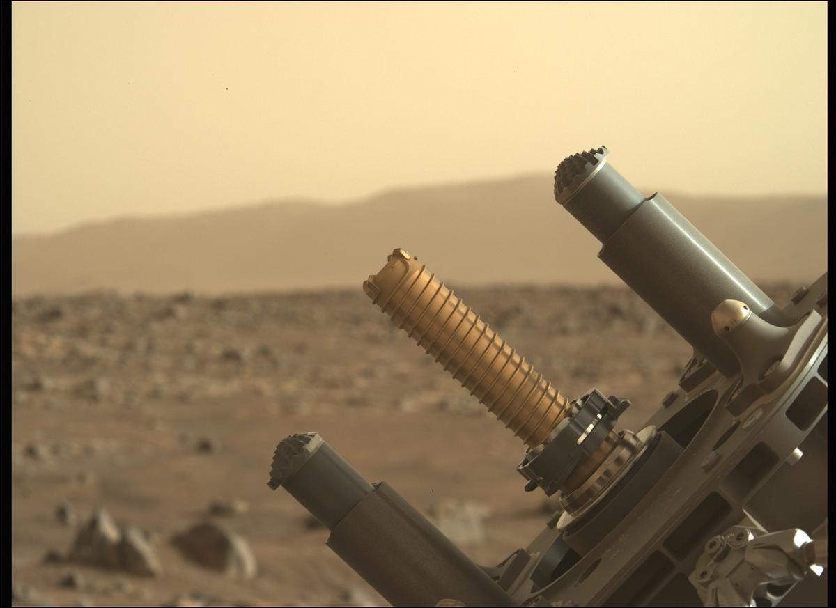This image was taken by MCZ_LEFT onboard NASA's Mars rover Perseverance on Sol 371