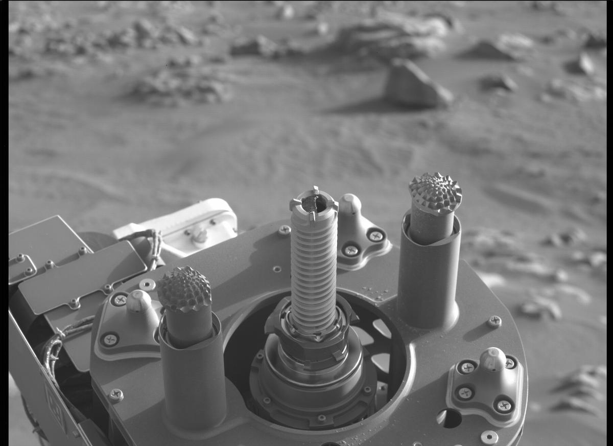 This image was taken by MCZ_LEFT onboard NASA's Mars rover Perseverance on Sol 371