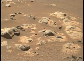 View image taken on Mars, Mars Perseverance Sol 372: Right Mastcam-Z Camera