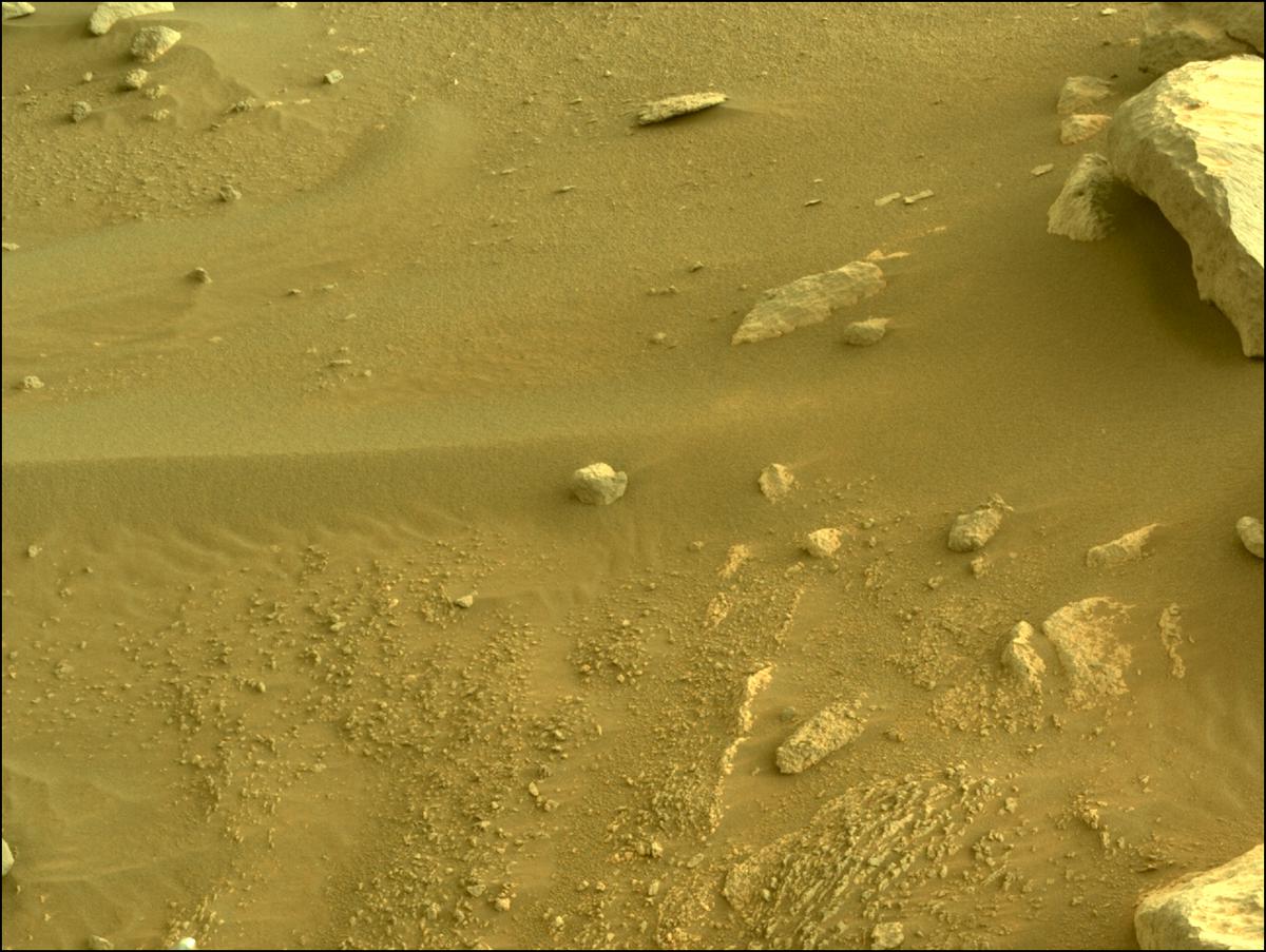 This image was taken by NAVCAM_LEFT onboard NASA's Mars rover Perseverance on Sol 373