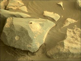 View image taken on Mars, Mars Perseverance Sol 373: Right Navigation Camera (Navcam)