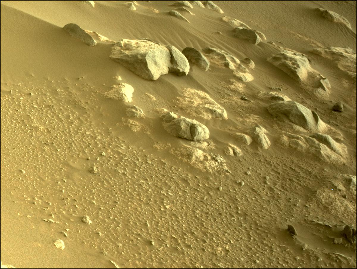 This image was taken by NAVCAM_RIGHT onboard NASA's Mars rover Perseverance on Sol 373