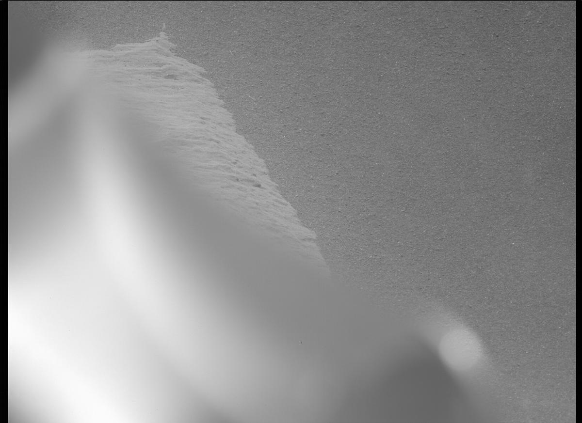 This image was taken by MCZ_LEFT onboard NASA's Mars rover Perseverance on Sol 373
