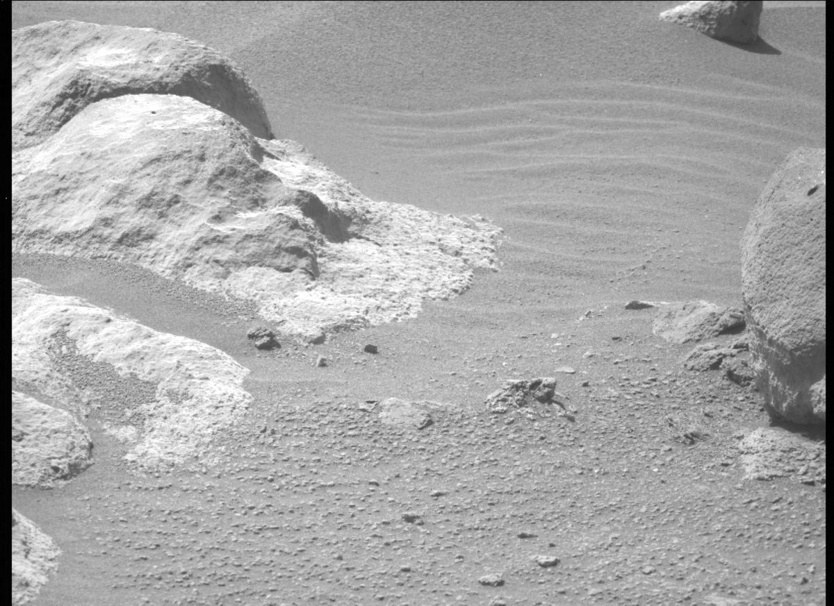 This image was taken by MCZ_LEFT onboard NASA's Mars rover Perseverance on Sol 373