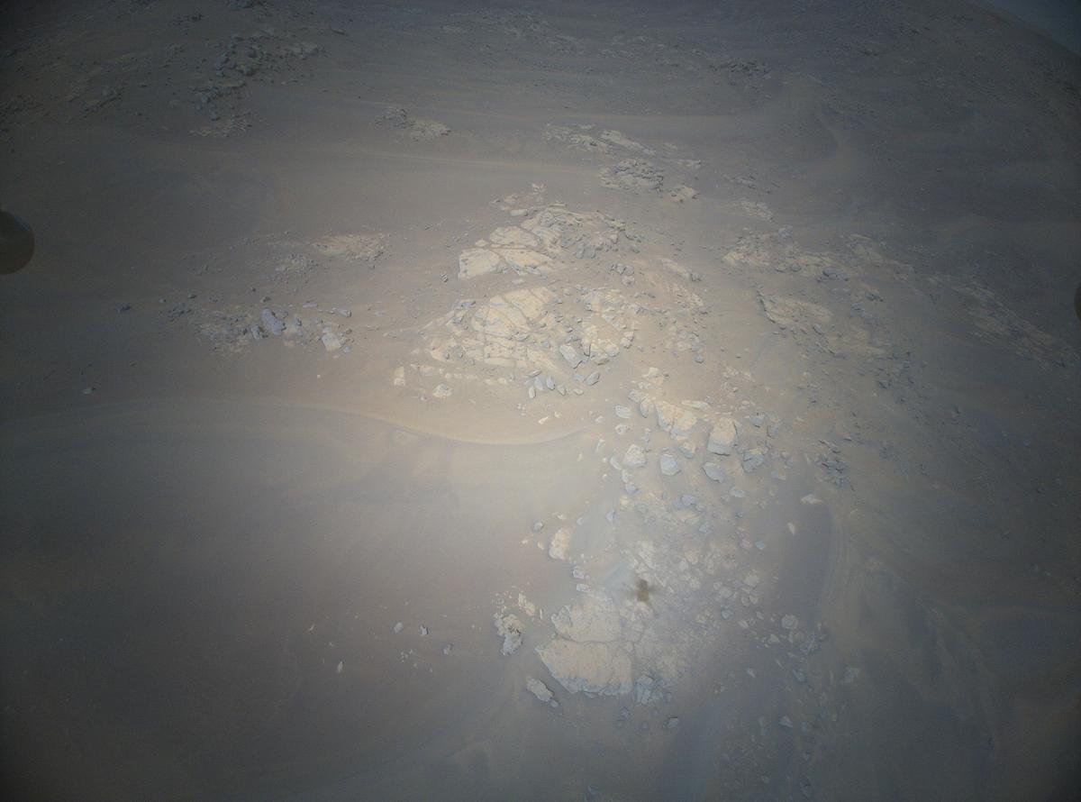 This image was taken by HELI_RTE onboard NASA's Mars rover Perseverance on Sol 375