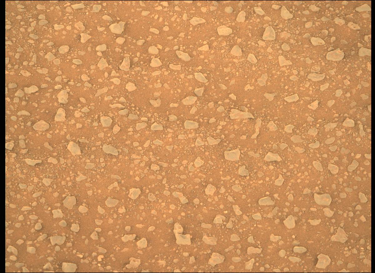 This image was taken by MCZ_RIGHT onboard NASA's Mars rover Perseverance on Sol 380