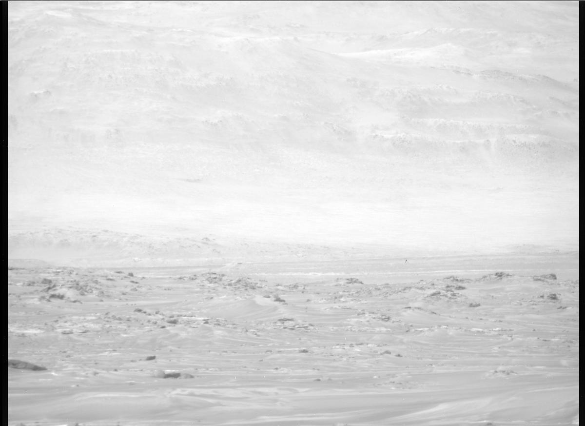 This image was taken by MCZ_RIGHT onboard NASA's Mars rover Perseverance on Sol 382