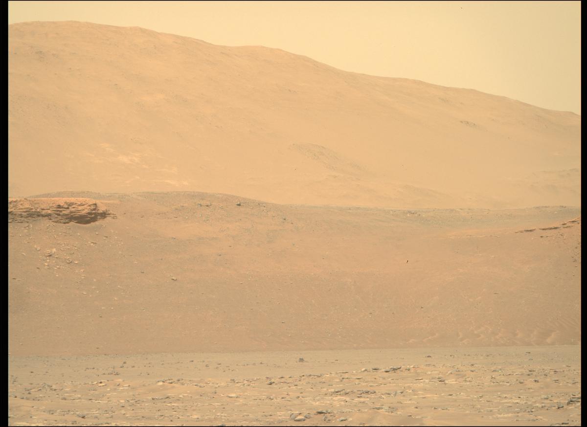 This image was taken by MCZ_RIGHT onboard NASA's Mars rover Perseverance on Sol 383