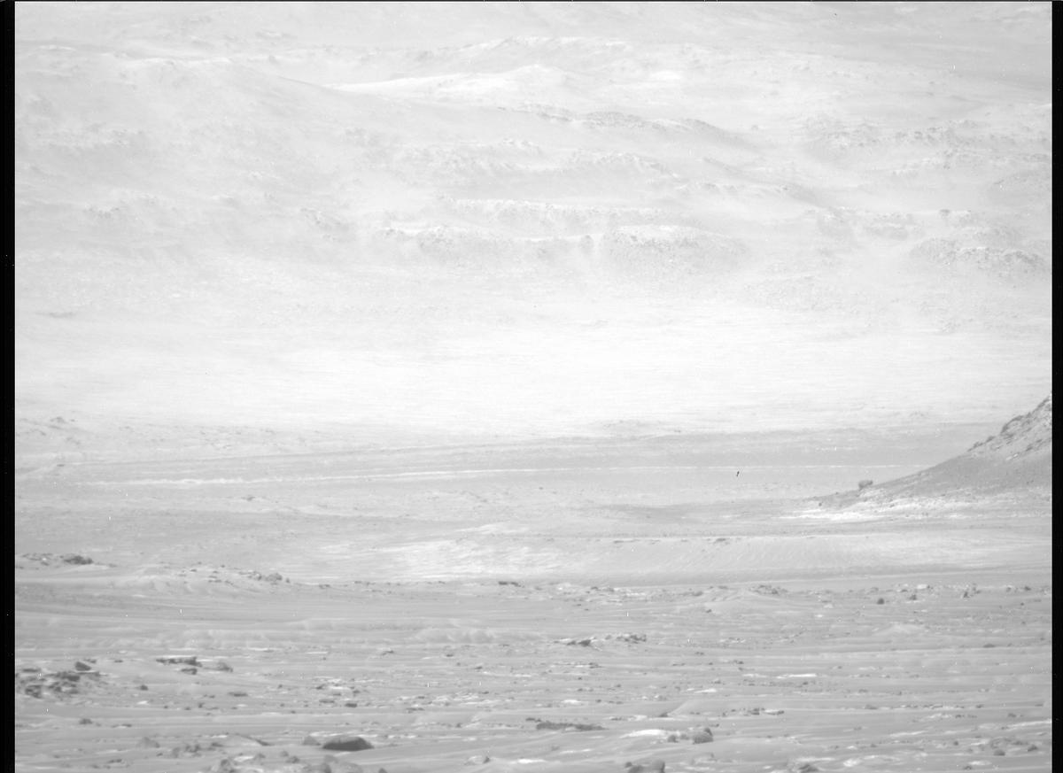 This image was taken by MCZ_RIGHT onboard NASA's Mars rover Perseverance on Sol 383