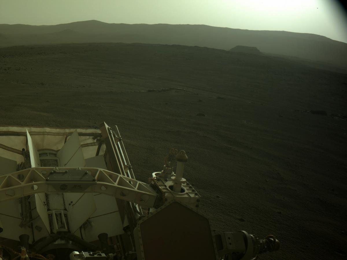 This image was taken by NAVCAM_RIGHT onboard NASA's Mars rover Perseverance on Sol 384