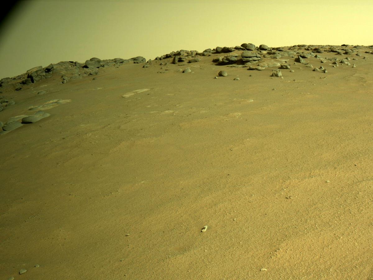 This image was taken by NAVCAM_RIGHT onboard NASA's Mars rover Perseverance on Sol 385