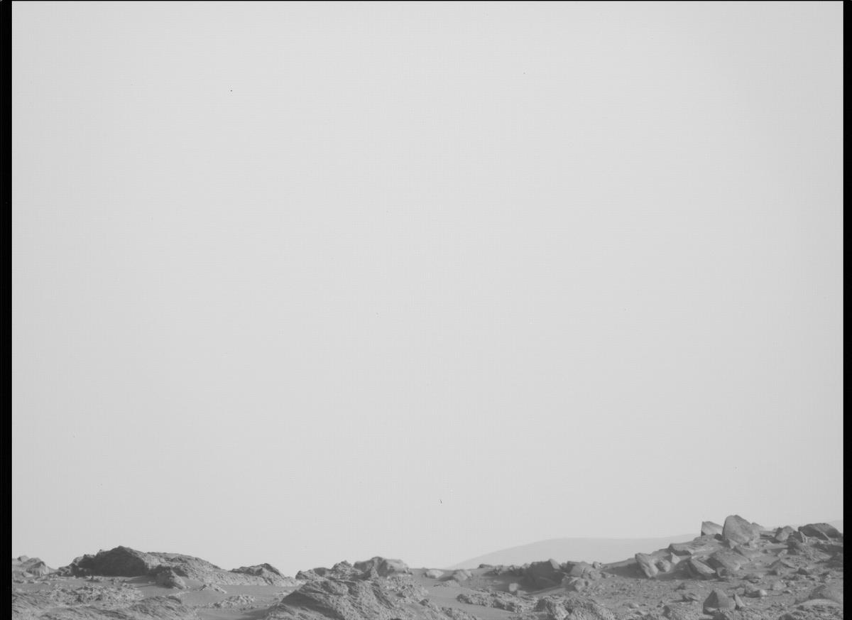 This image was taken by MCZ_LEFT onboard NASA's Mars rover Perseverance on Sol 385