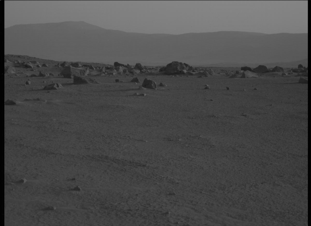 This image was taken by MCZ_LEFT onboard NASA's Mars rover Perseverance on Sol 387