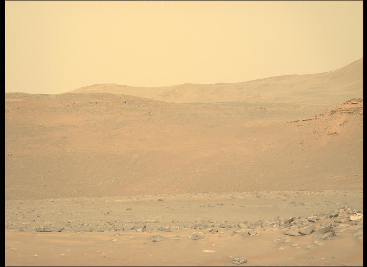 This image was taken by MCZ_LEFT onboard NASA's Mars rover Perseverance on Sol 388