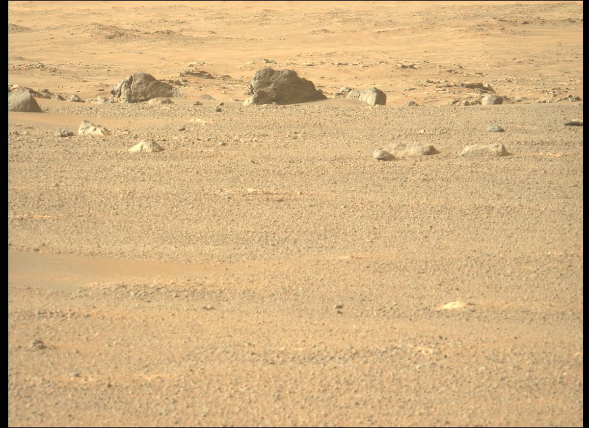This image was taken by MCZ_LEFT onboard NASA's Mars rover Perseverance on Sol 388