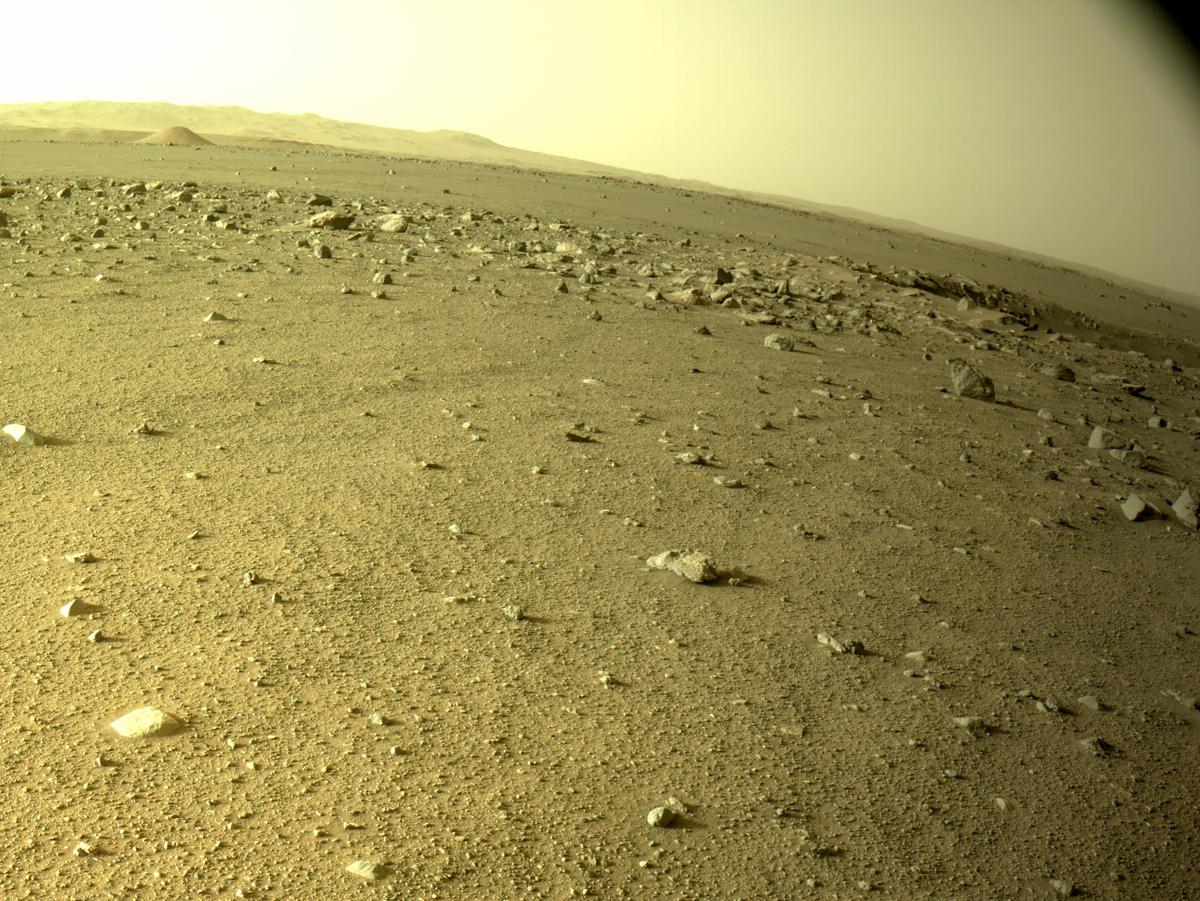 This image was taken by NAVCAM_LEFT onboard NASA's Mars rover Perseverance on Sol 389