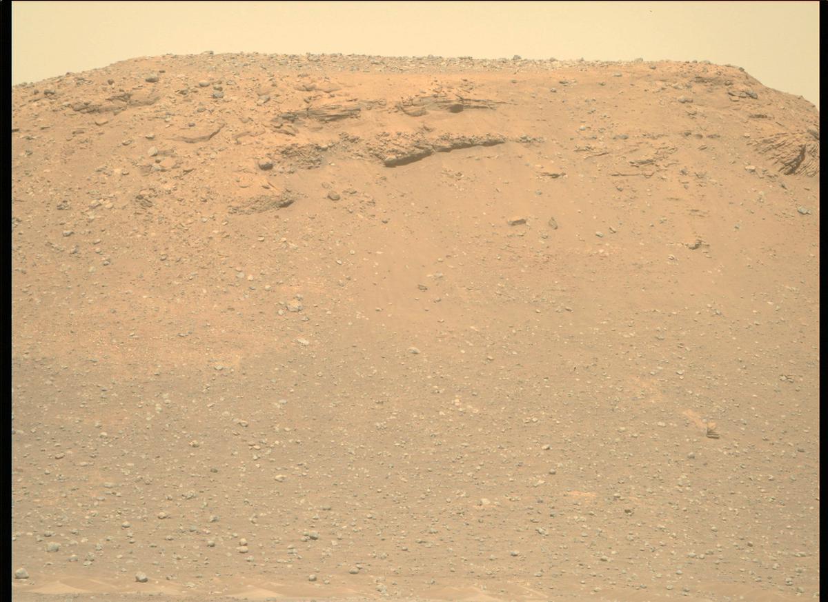 This image was taken by MCZ_RIGHT onboard NASA's Mars rover Perseverance on Sol 398