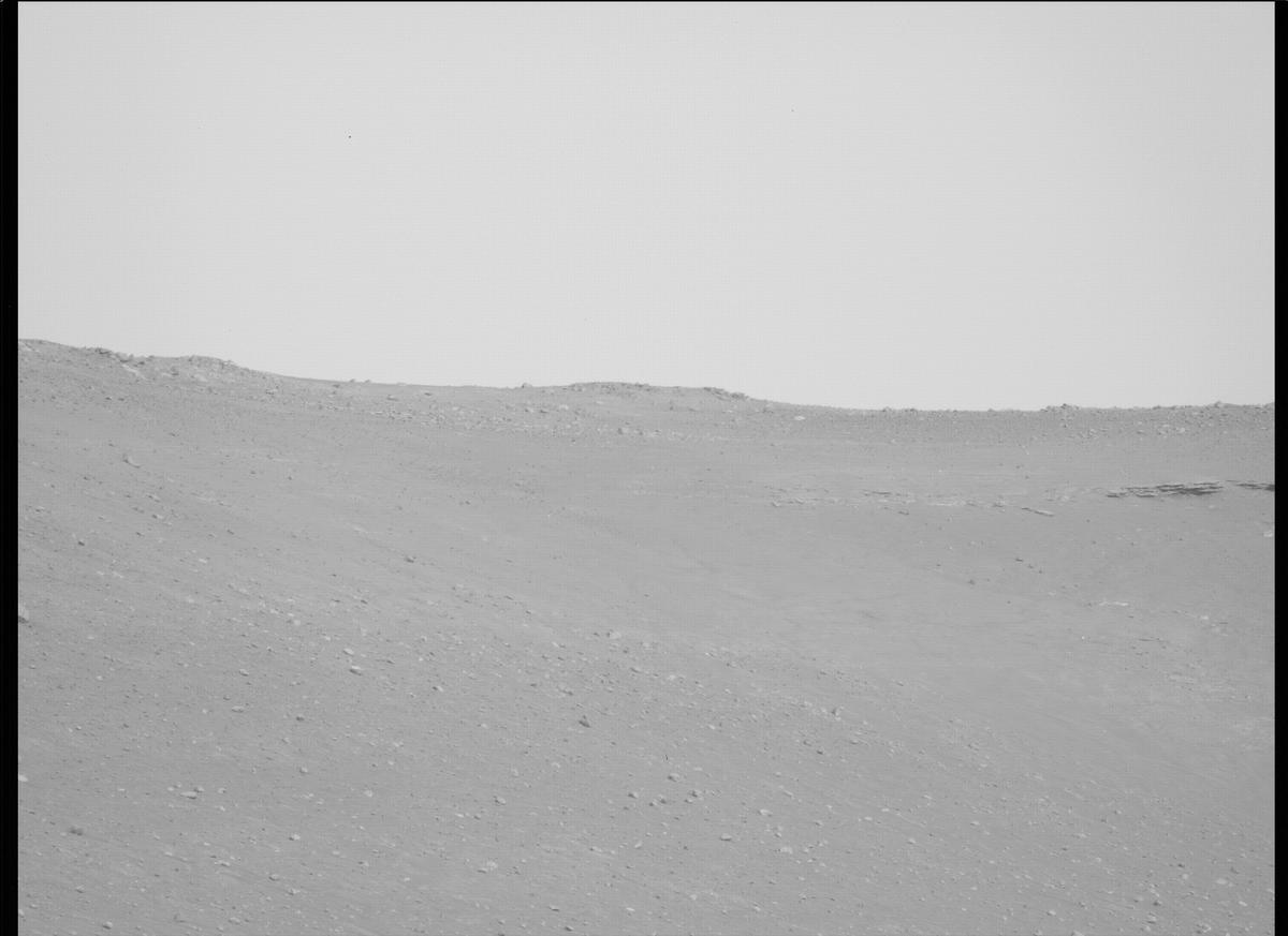 This image was taken by MCZ_LEFT onboard NASA's Mars rover Perseverance on Sol 402