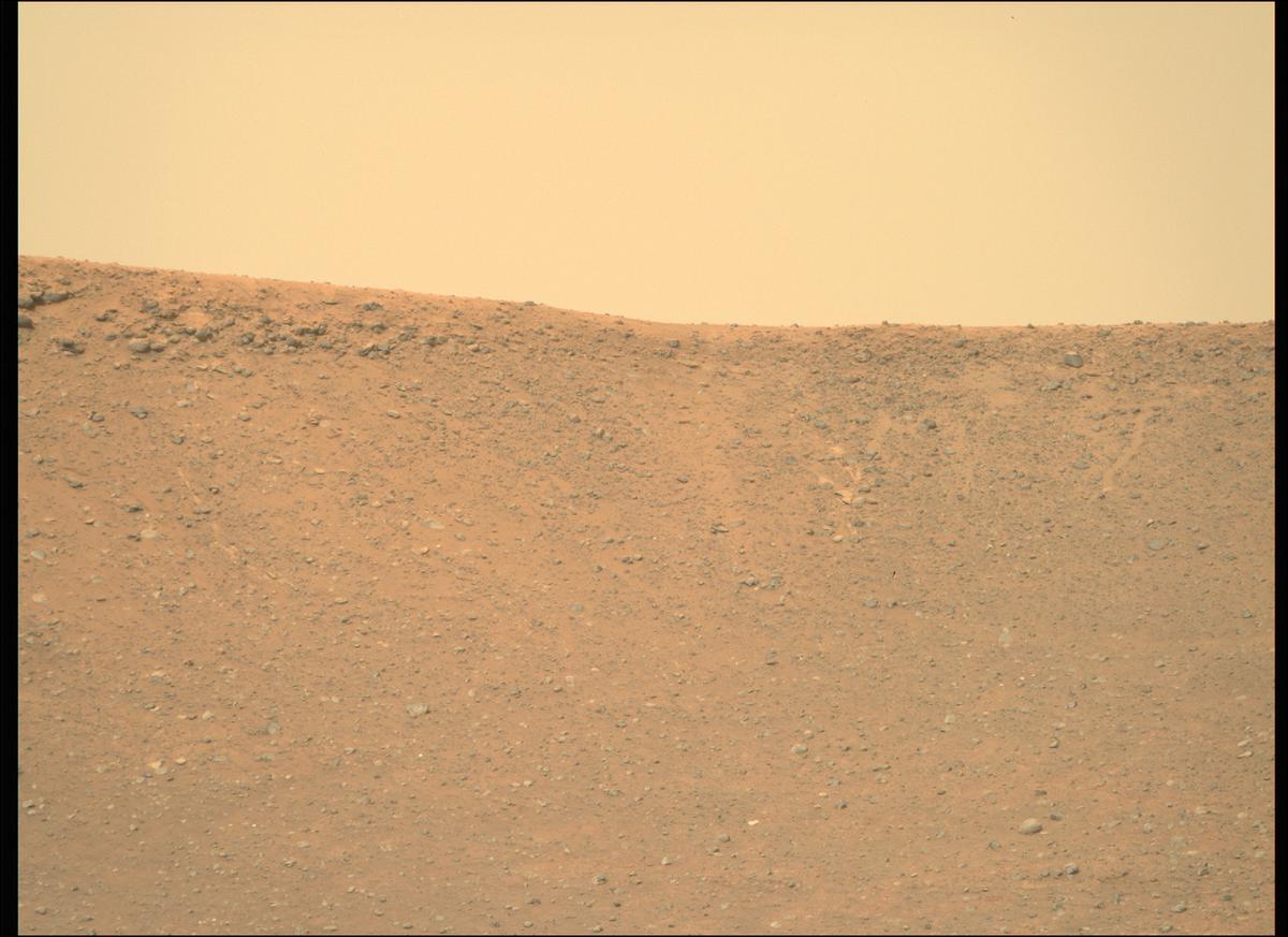 This image was taken by MCZ_RIGHT onboard NASA's Mars rover Perseverance on Sol 402