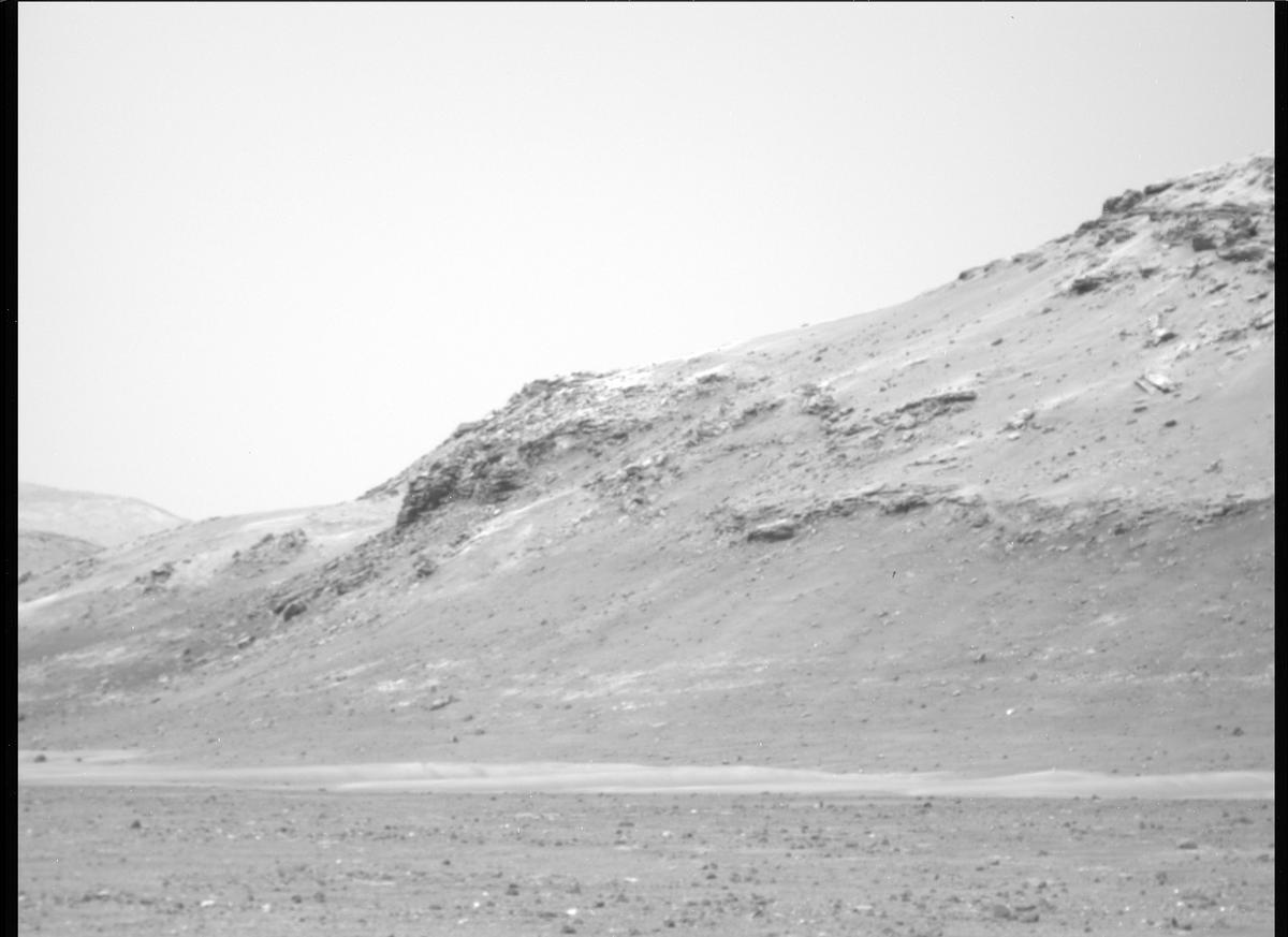 This image was taken by MCZ_RIGHT onboard NASA's Mars rover Perseverance on Sol 406