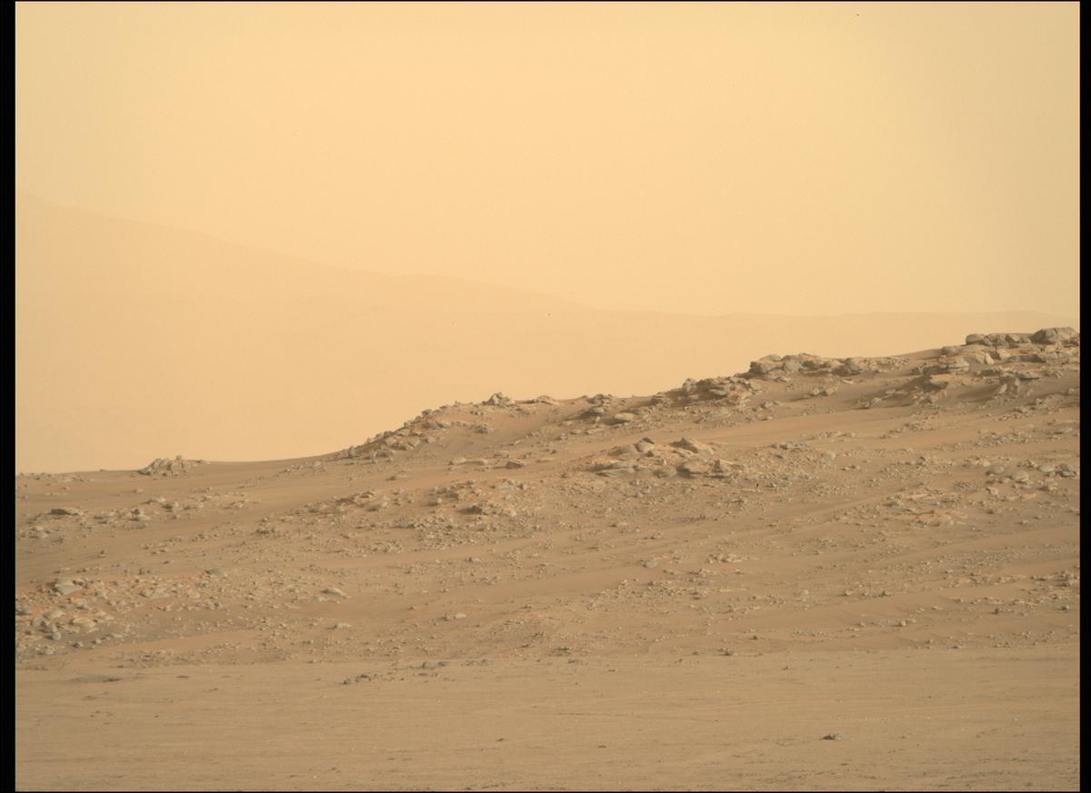 This image was taken by MCZ_RIGHT onboard NASA's Mars rover Perseverance on Sol 408
