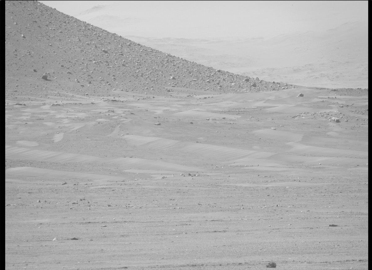 This image was taken by MCZ_RIGHT onboard NASA's Mars rover Perseverance on Sol 409